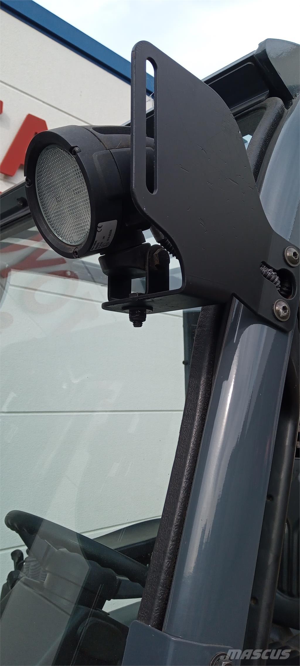 Toyota 8FBMKT25 電動堆高機