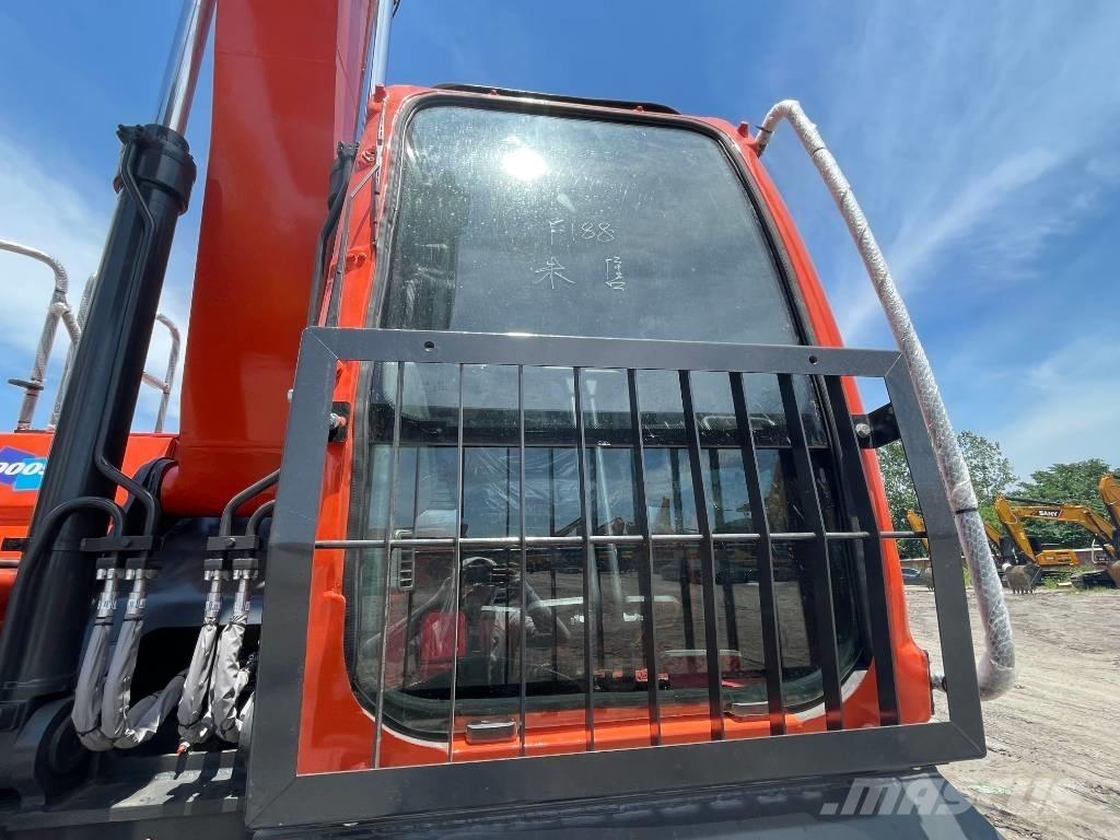 Doosan DX 300 LC 履帶式 挖土機/掘鑿機/挖掘機
