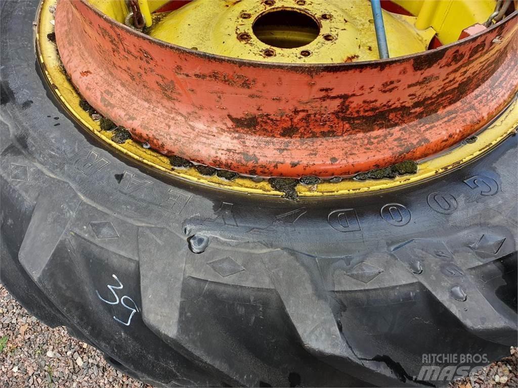 Goodyear 136-38 x2 輪胎、車輪和輪圈