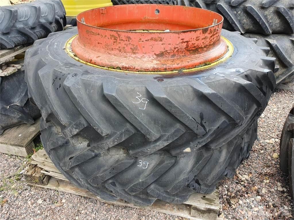 Goodyear 136-38 x2 輪胎、車輪和輪圈