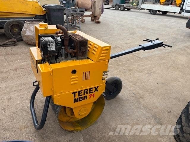 Terex MBR71 單輪滾壓機