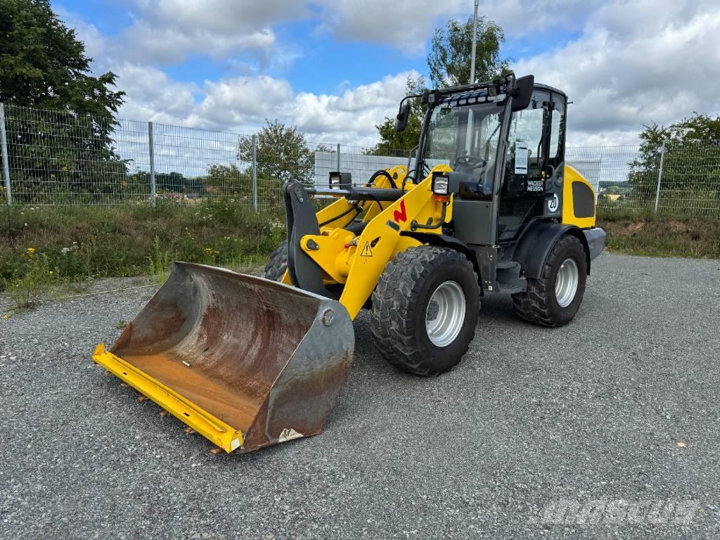 Wacker Neuson WL44 輪胎式裝載機