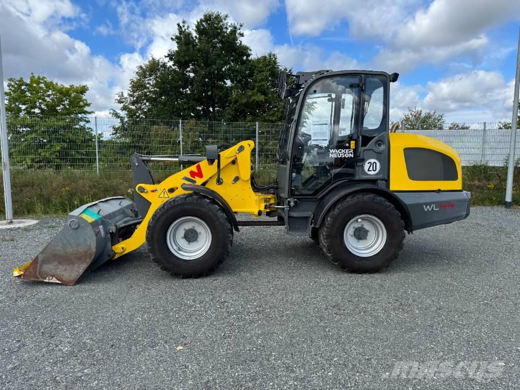 Wacker Neuson WL44 輪胎式裝載機