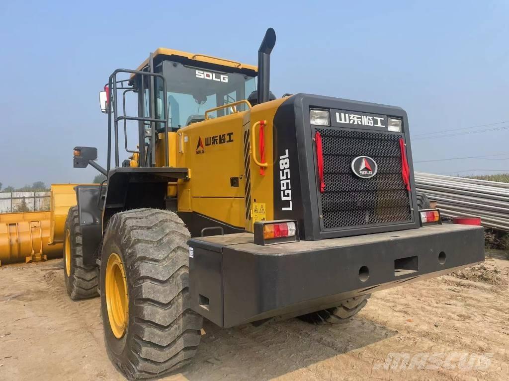 SDLG LG 958 F 輪胎式裝載機
