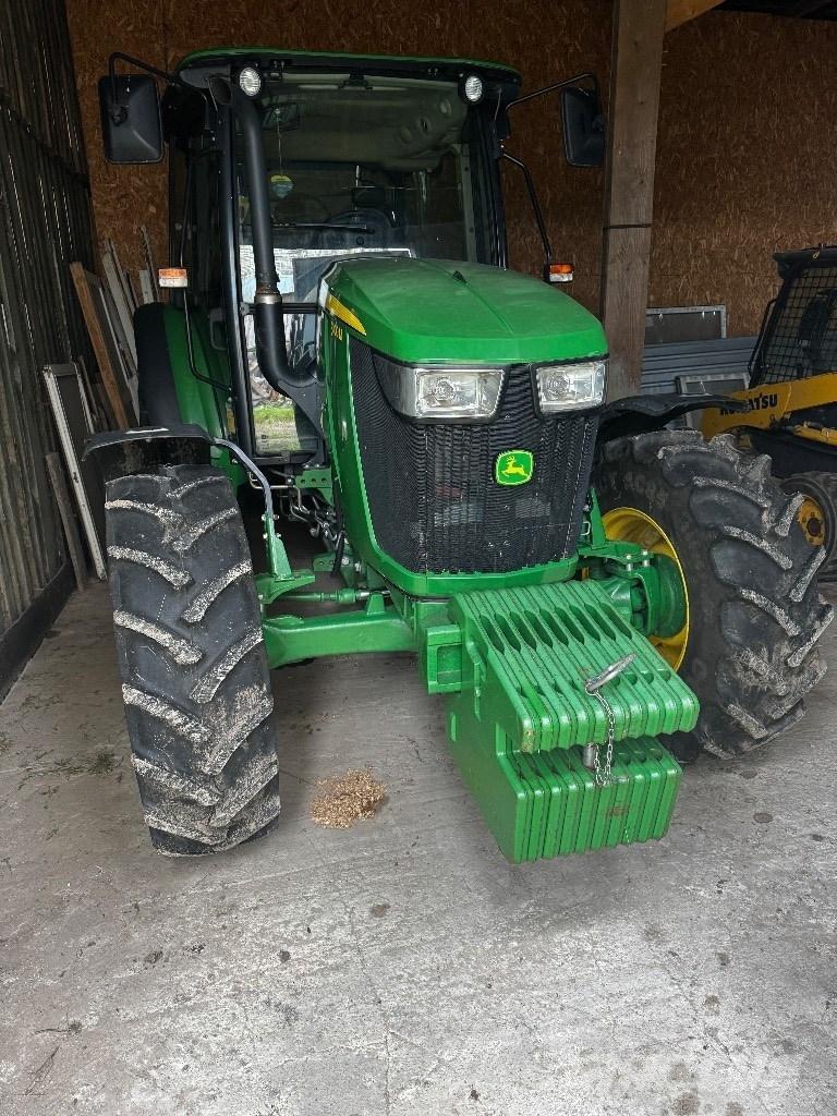 John Deere 5100 M 曳引機