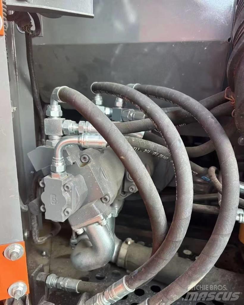 Hitachi 70 履帶式 挖土機/掘鑿機/挖掘機
