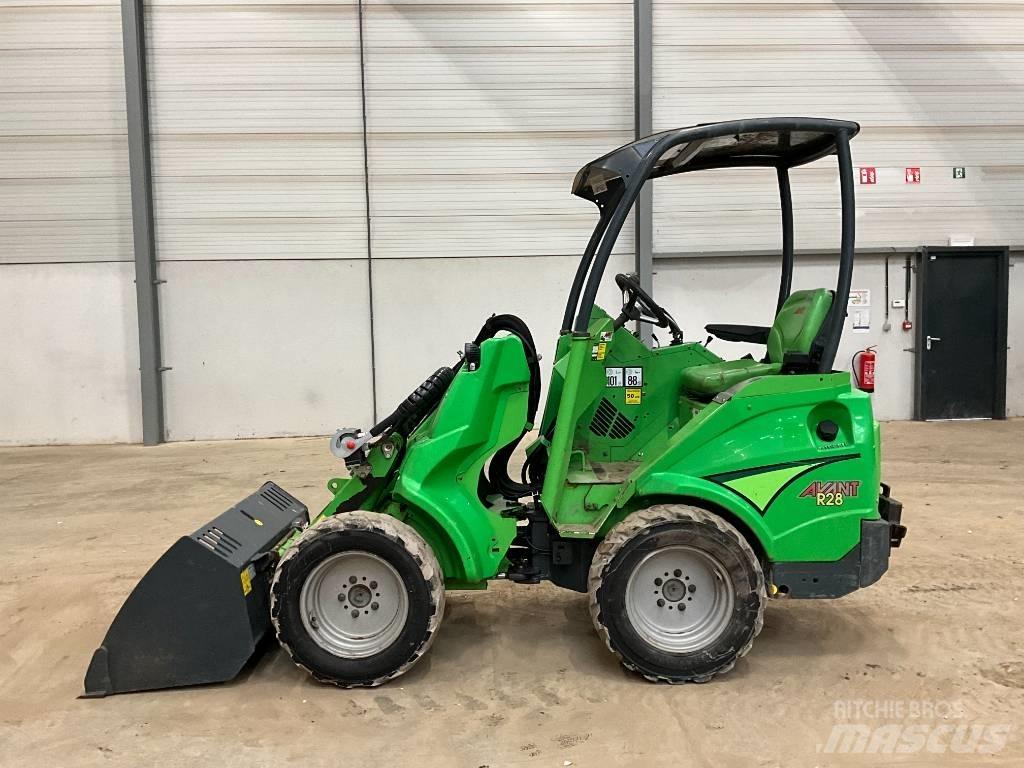 Avant R 28 小型裝載機