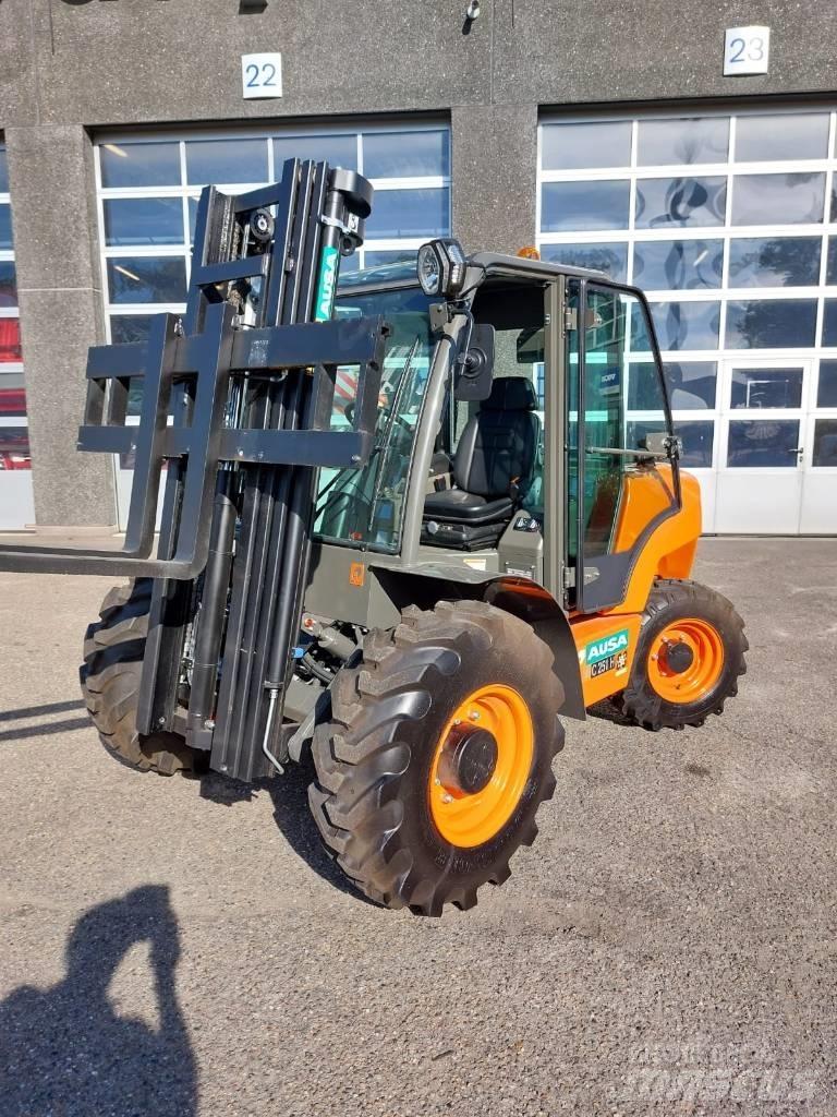 Ausa C 251 H x4 越野車