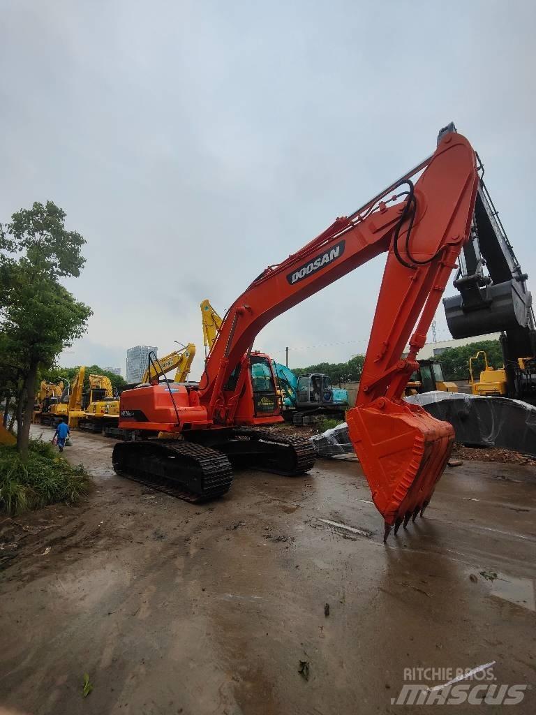Doosan 220 LC-7 履帶式 挖土機/掘鑿機/挖掘機