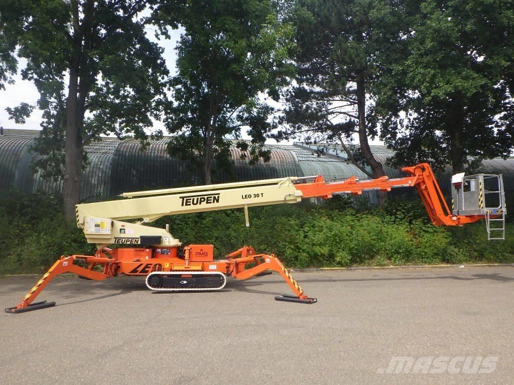Teupen LEO30T 曲臂高空作業車