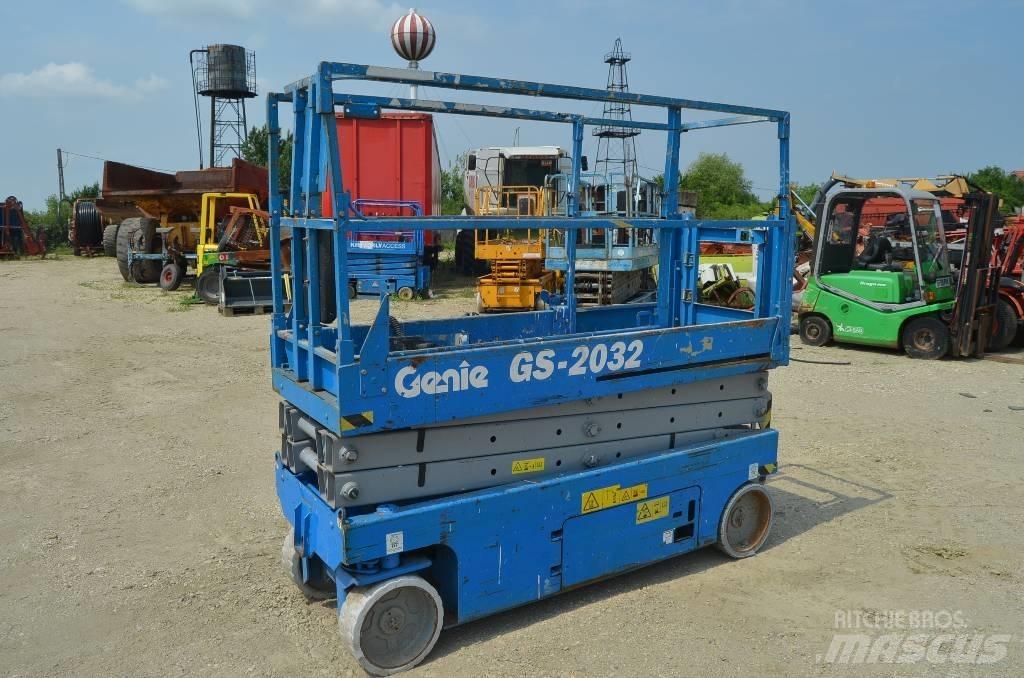 Genie GS 2032 剪式升降機