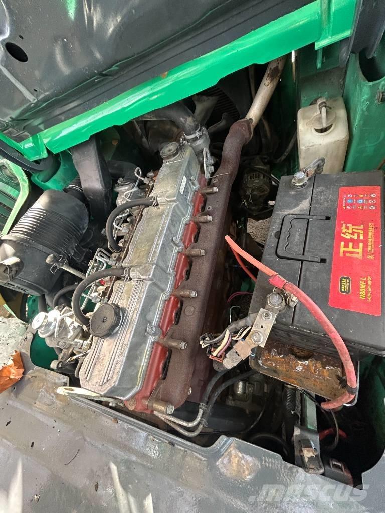  三菱叉车 2t 柴油卡車