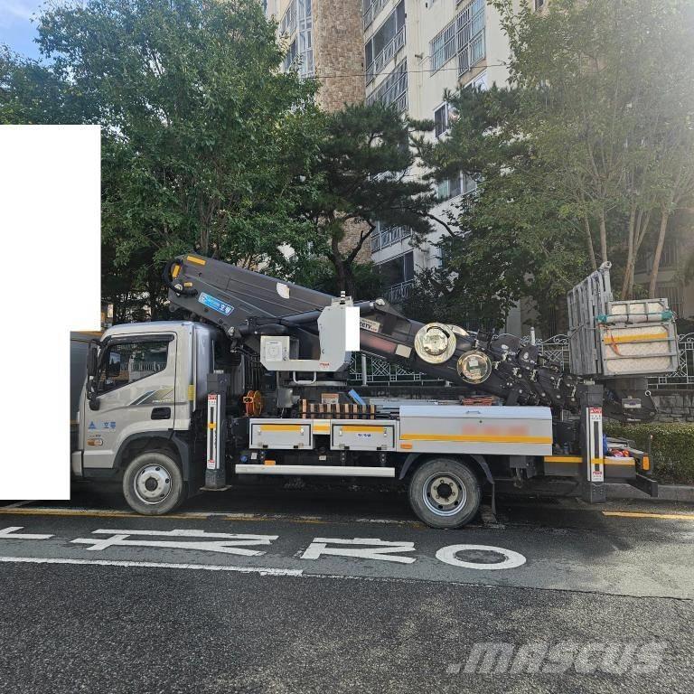 Horyong SKY320 卡車裝載高空作業車