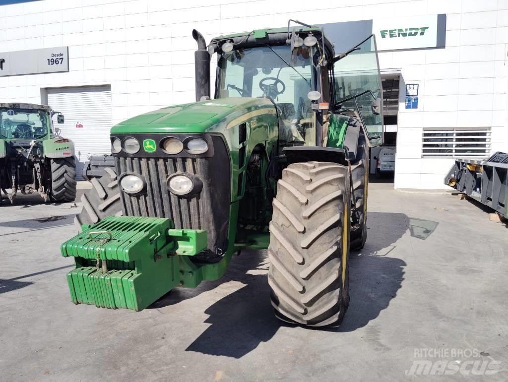 John Deere 8330 曳引機