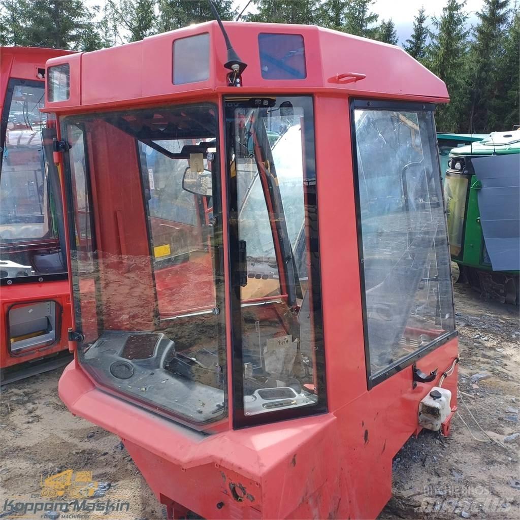 Valmet 941 駕駛室與內部
