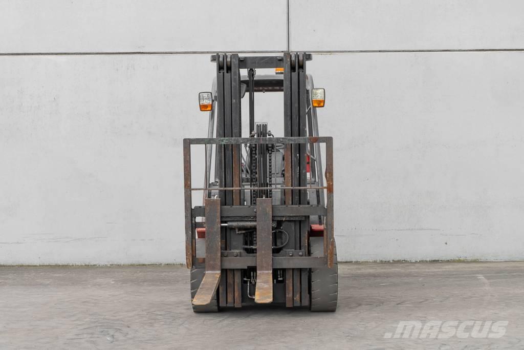 Manitou MI 30 D 柴油卡車