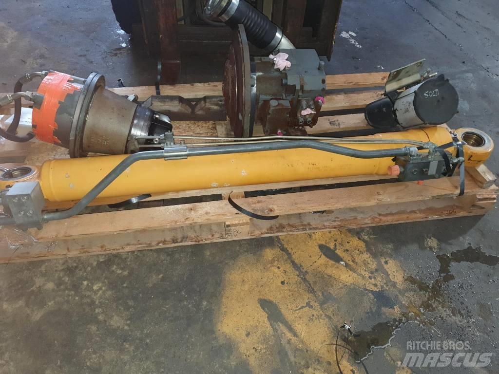 Liebherr R 904 C 油壓
