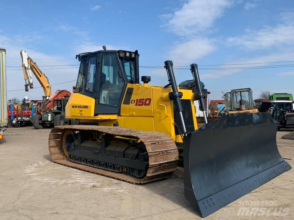 New Holland D 150 履帶推土機