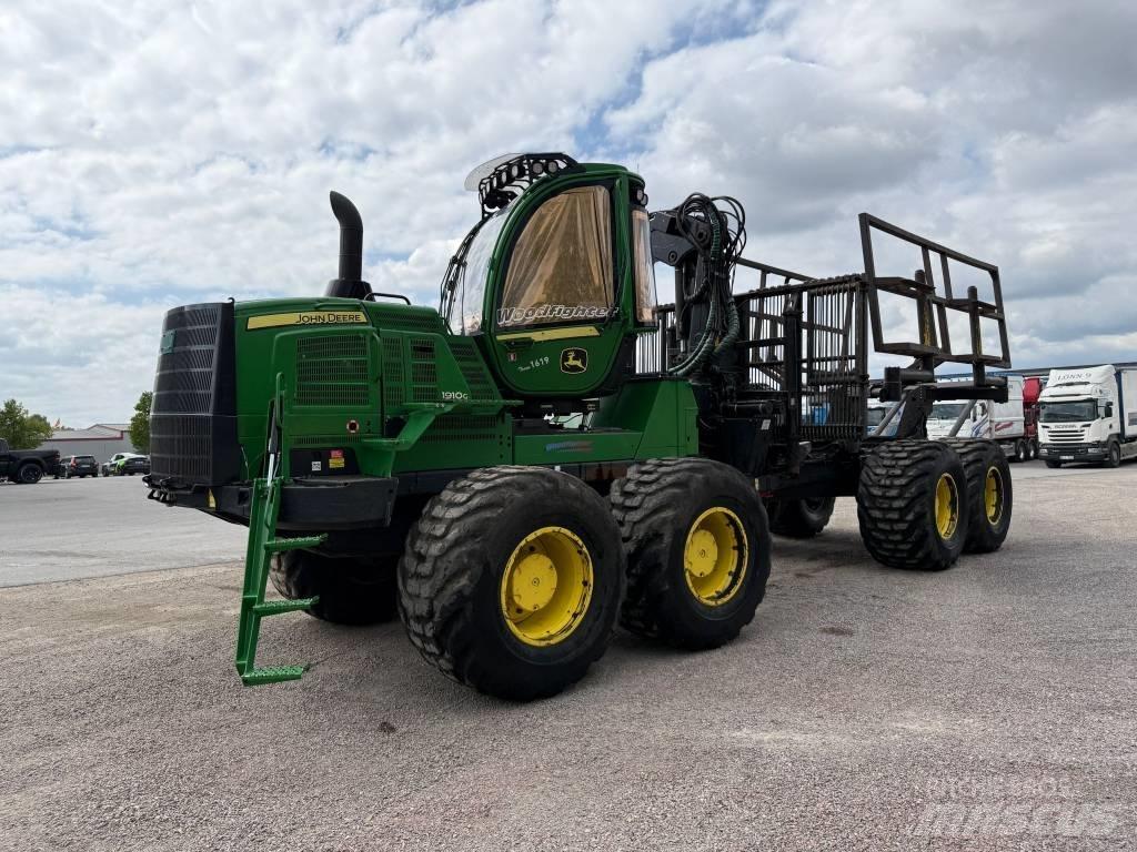 John Deere 1910G 集運機