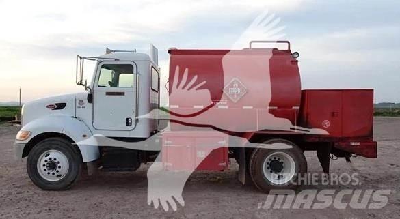 Peterbilt 335 其他