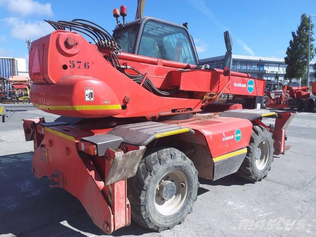 Manitou MRT 1432 M 伸縮臂操作車