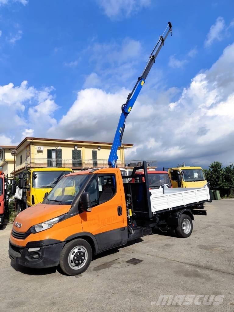 Iveco Daily 35-140 起重機卡車