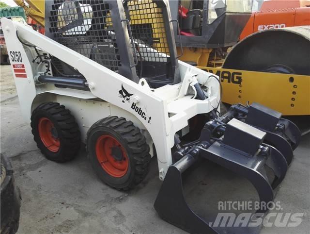 Bobcat S 250 滑移轉向裝載機
