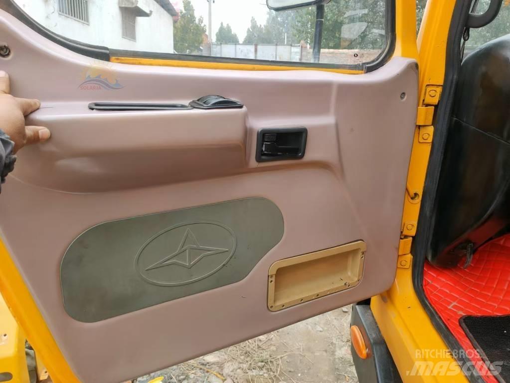 XCMG QY 30 K5 全路面起重機/吊車