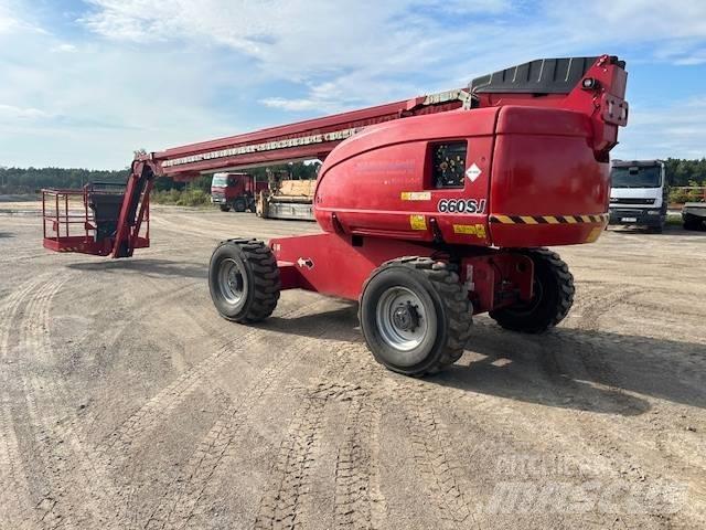 JLG 660 SJ 伸縮臂高空作業車