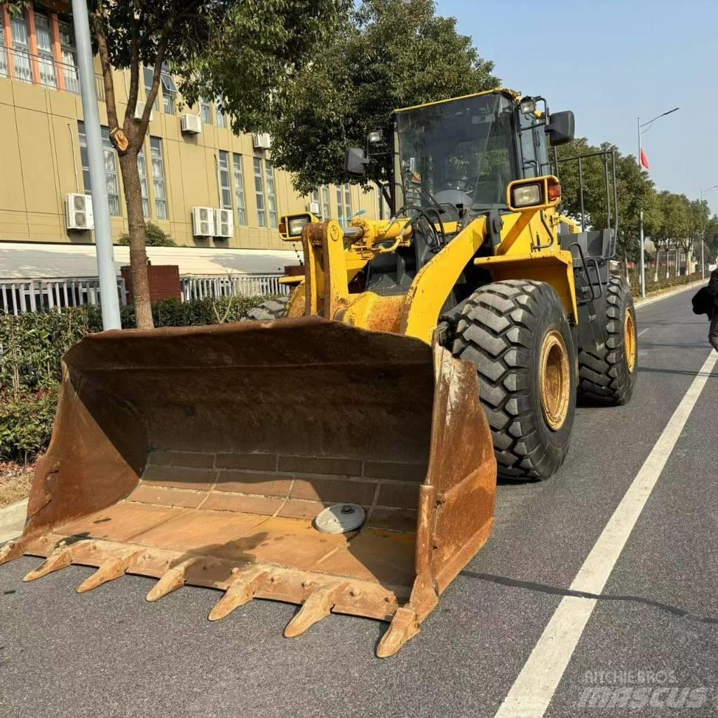 Komatsu 380-6 輪胎式裝載機