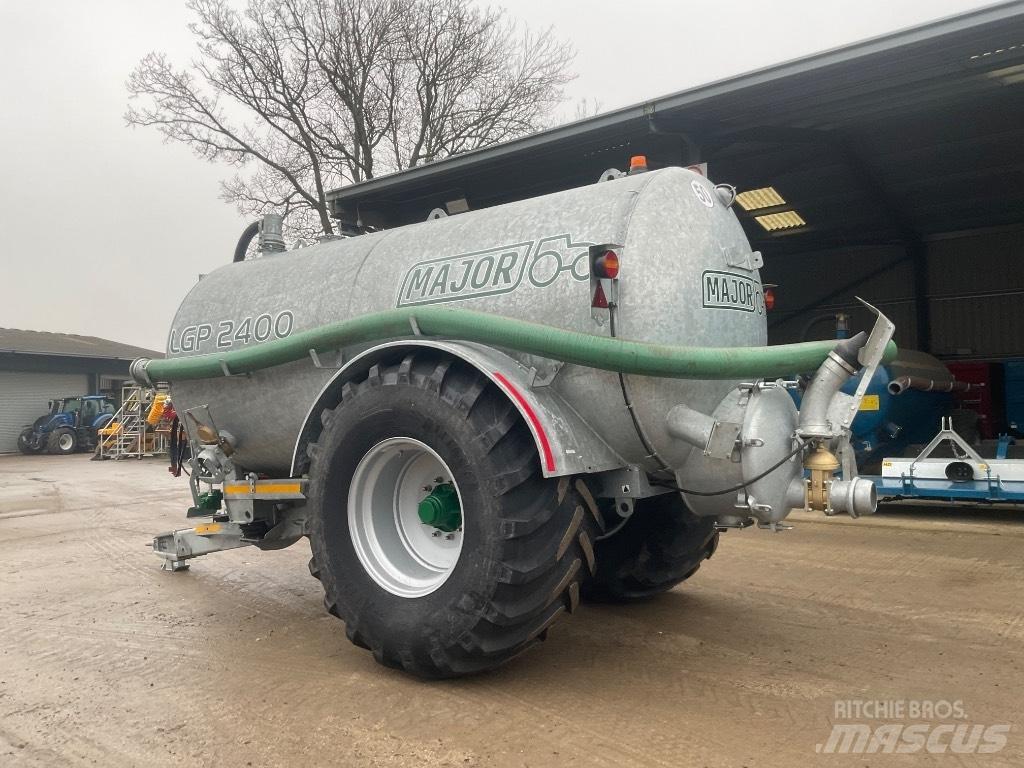 Major LGP 2400 水肥車