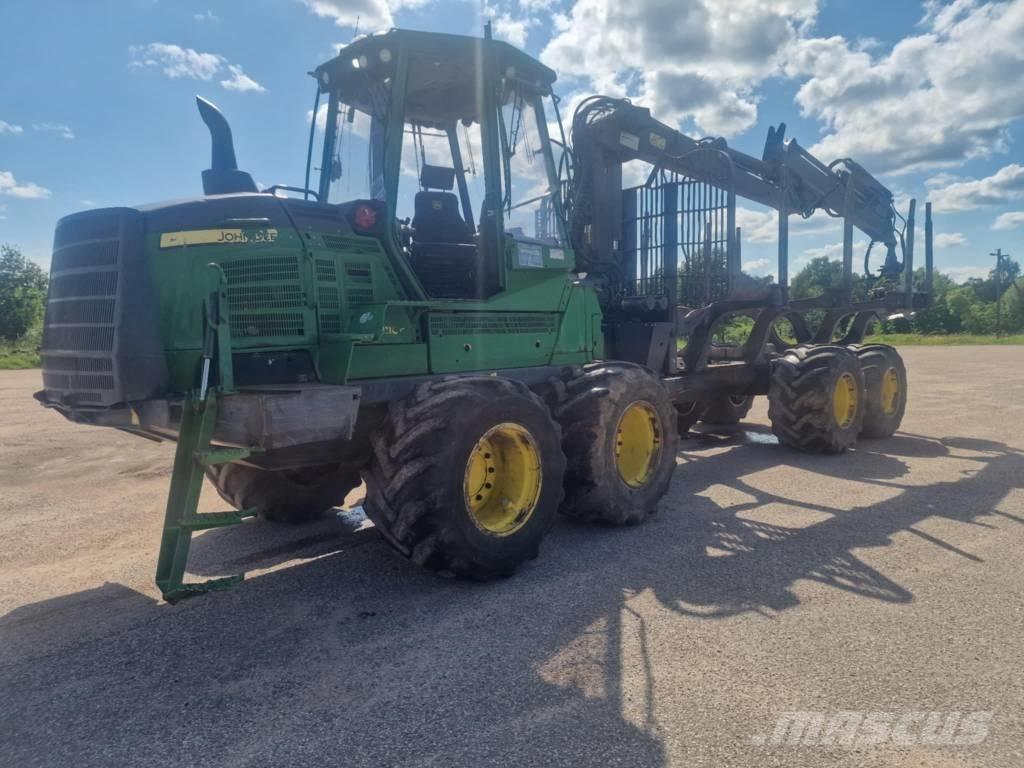 John Deere 1110G 集運機