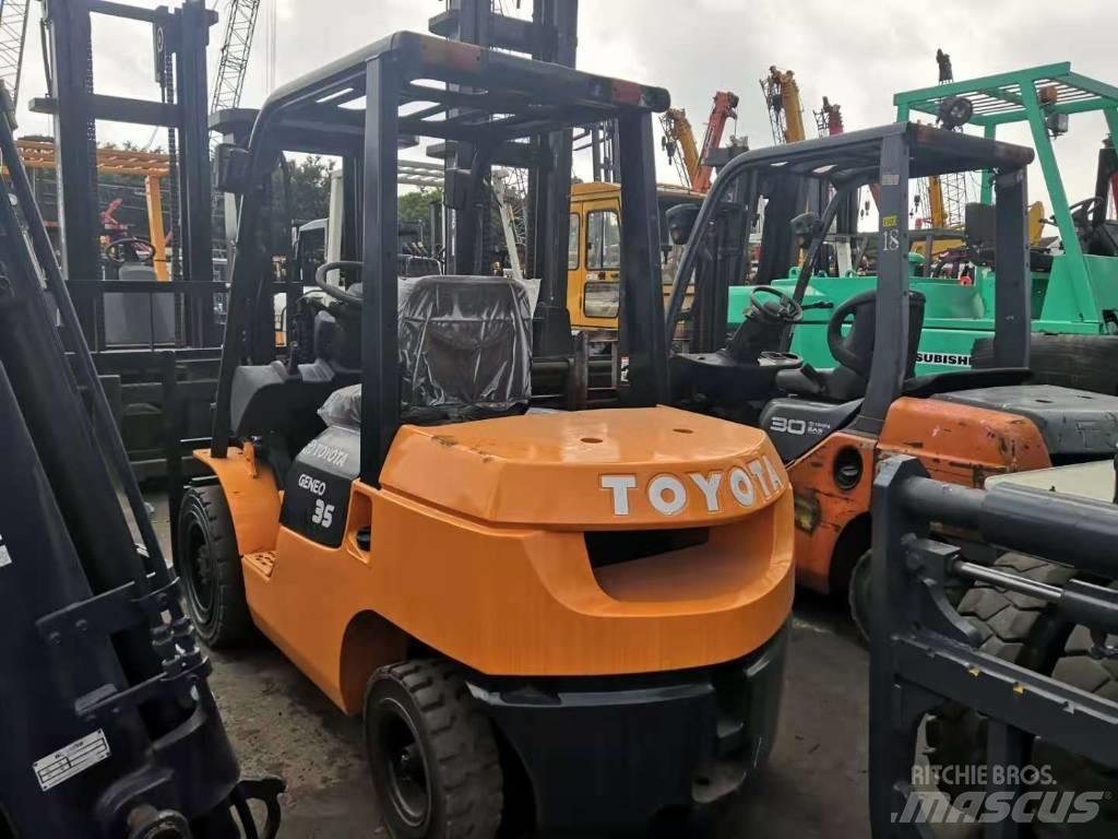 Toyota 3.5 ton 柴油卡車