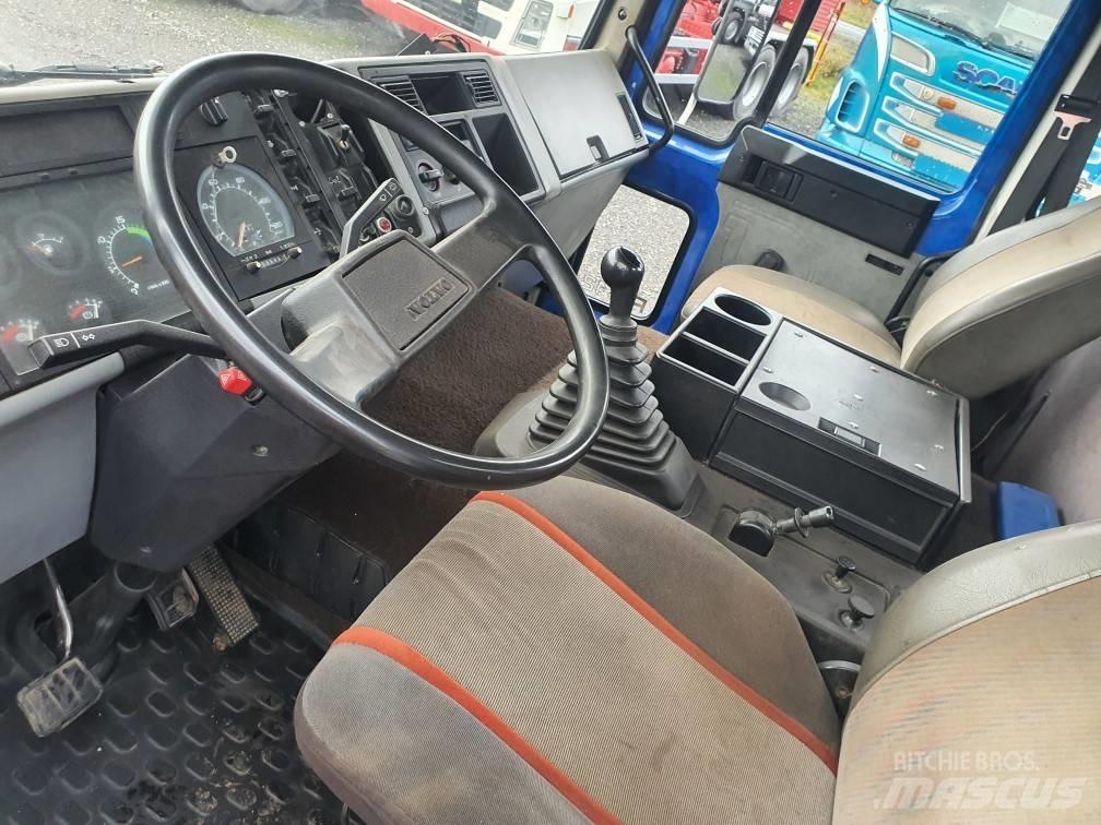 Volvo FL 612 起重機卡車
