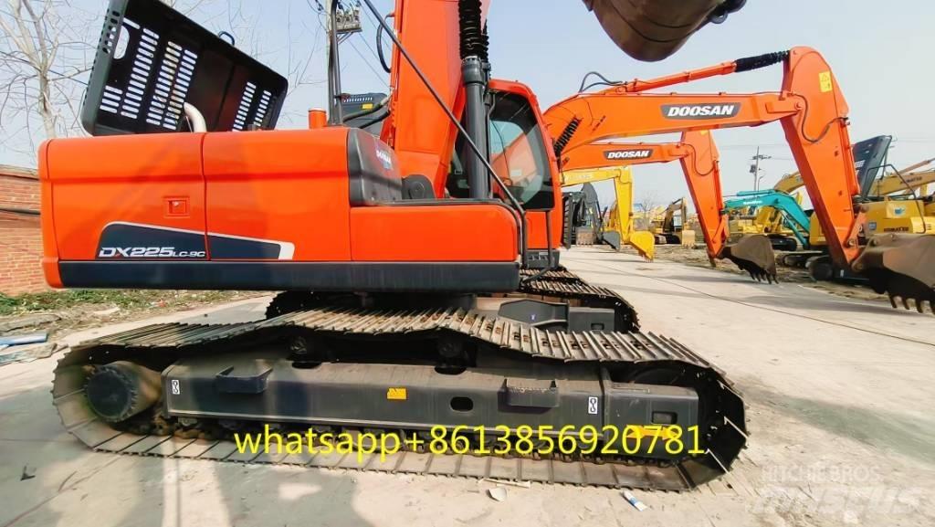 Doosan DX 225 履帶式 挖土機/掘鑿機/挖掘機