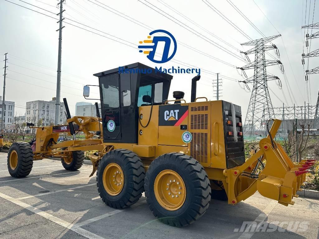 CAT 140K 平土機