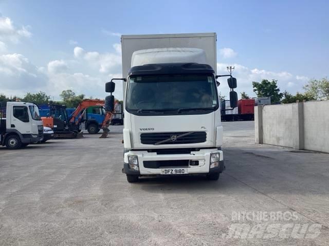 Volvo FL 240 篷布卡車