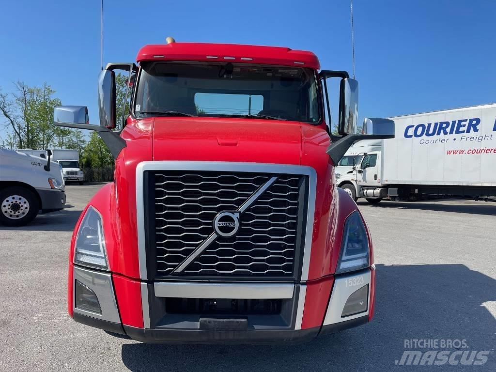 Volvo VNL64T300 曳引機組件