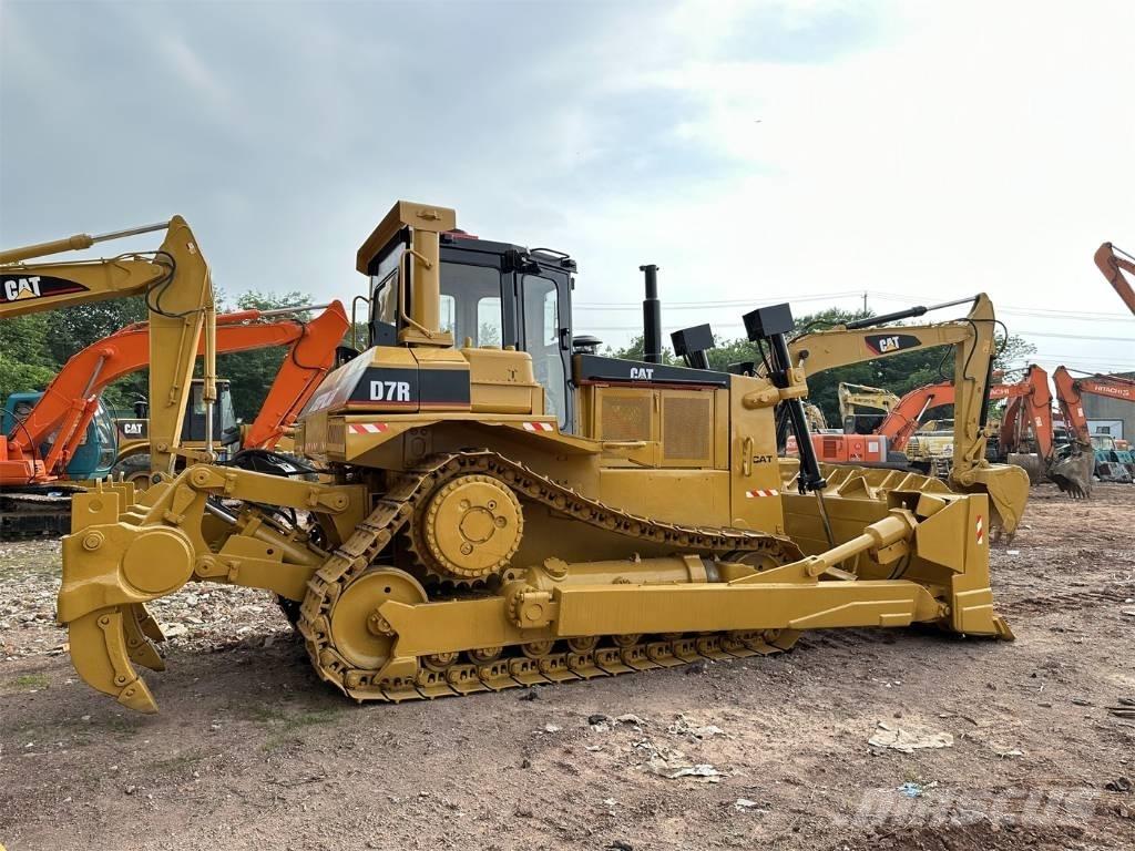 CAT D7R 履帶推土機