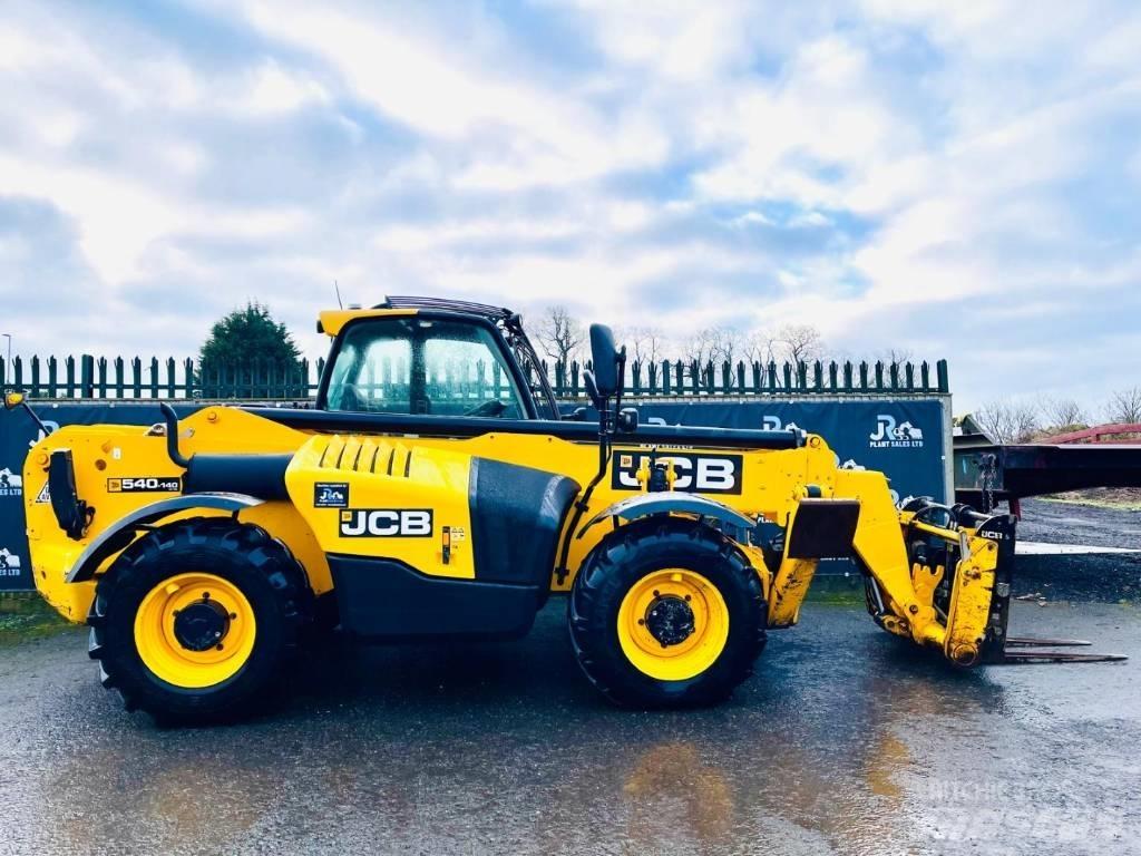 JCB 540-140 伸縮臂操作車