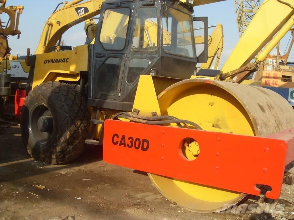 Dynapac CA 30 D 單輪滾壓機