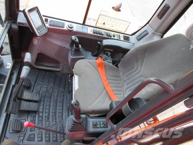 Doosan DX 63-3 小型挖土機/掘鑿機<7t(小型挖掘機)