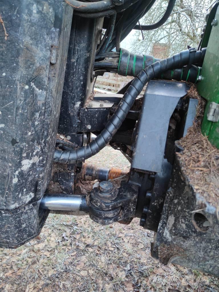 John Deere 1110 E 集運機