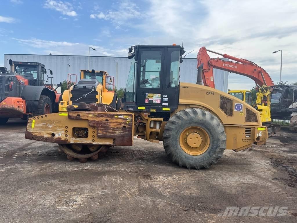 CAT CP 76 單輪滾壓機