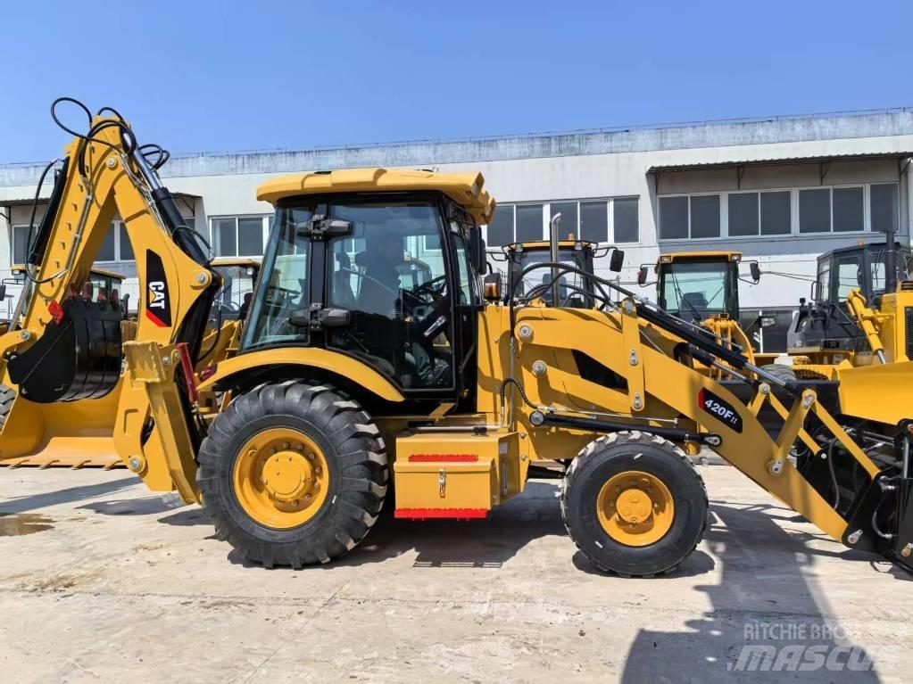 CAT 420 F 反鏟裝載機