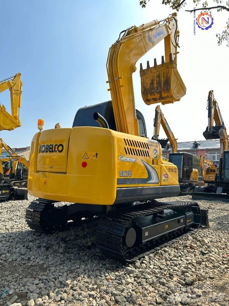 Kobelco SK 75 中型挖土機/掘鑿機/挖掘機 7t-12t