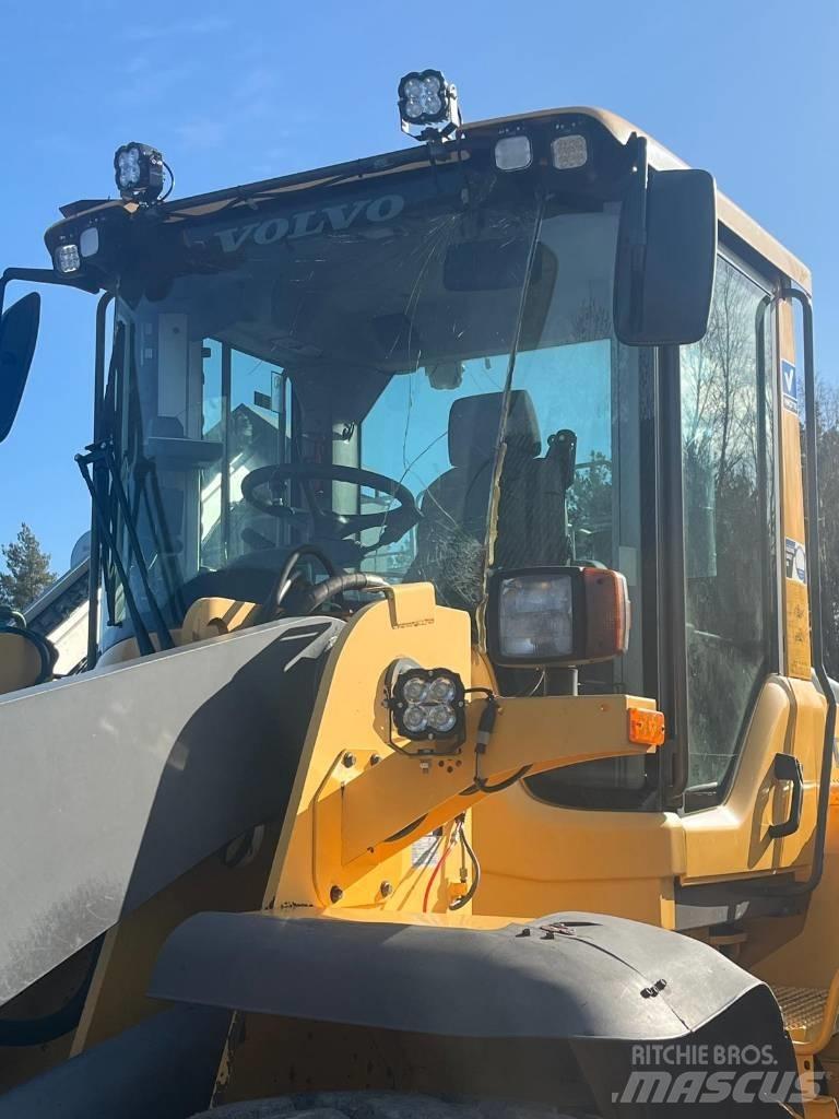 Volvo L 110 F 輪胎式裝載機