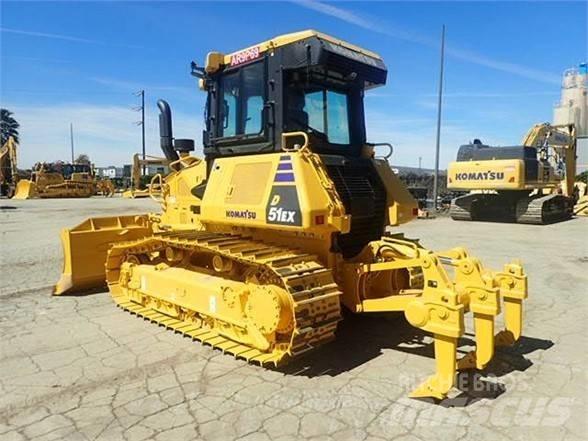 Komatsu D51EXi-24 履帶推土機