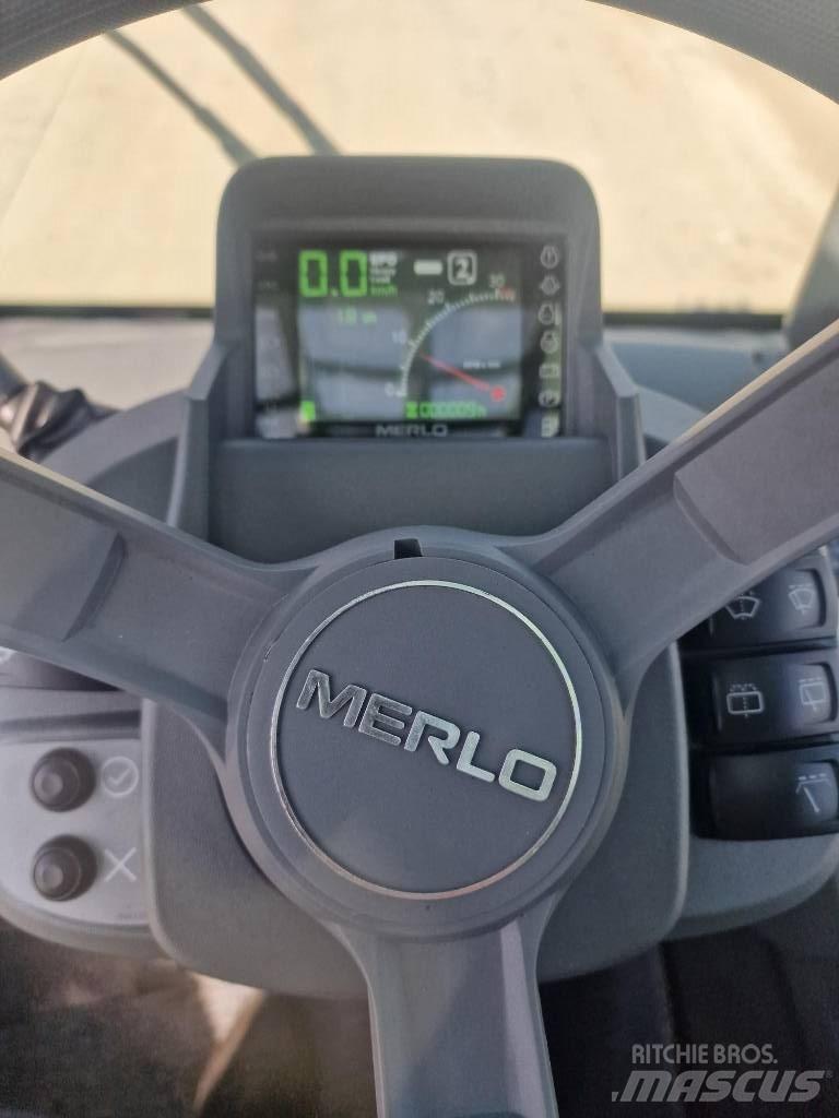 Merlo Roto 40.18 伸縮臂操作車
