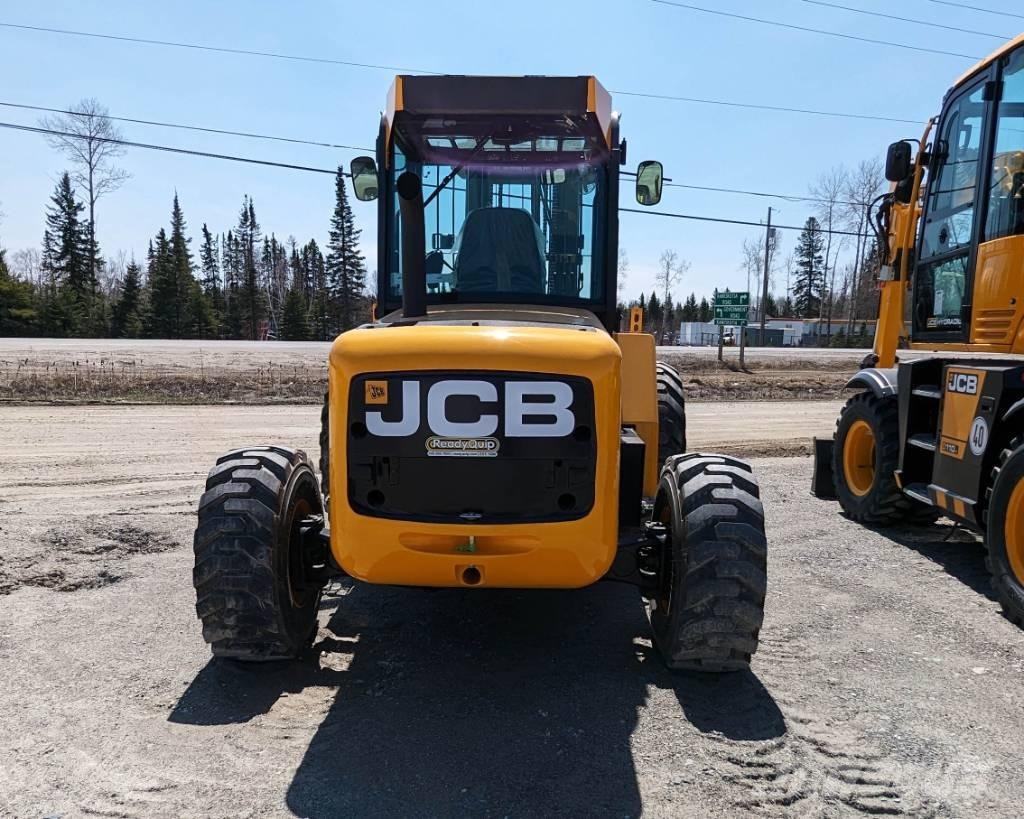 JCB 940 RTFL 越野車